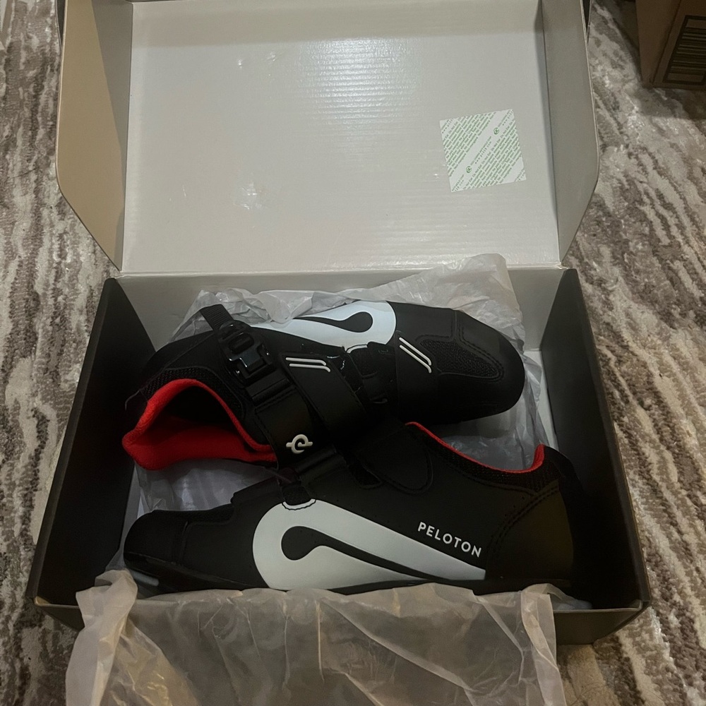 New unused in box Peloton cycling shoes size 39